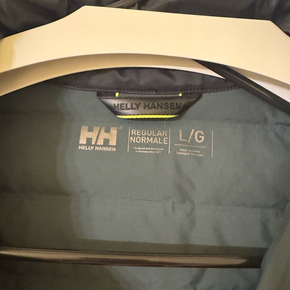 Helly Hansen Jacket - Picture 3 of 5